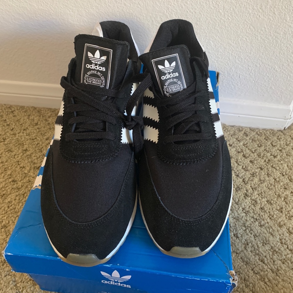 Men’s Adidas Casual Shoe I-5923